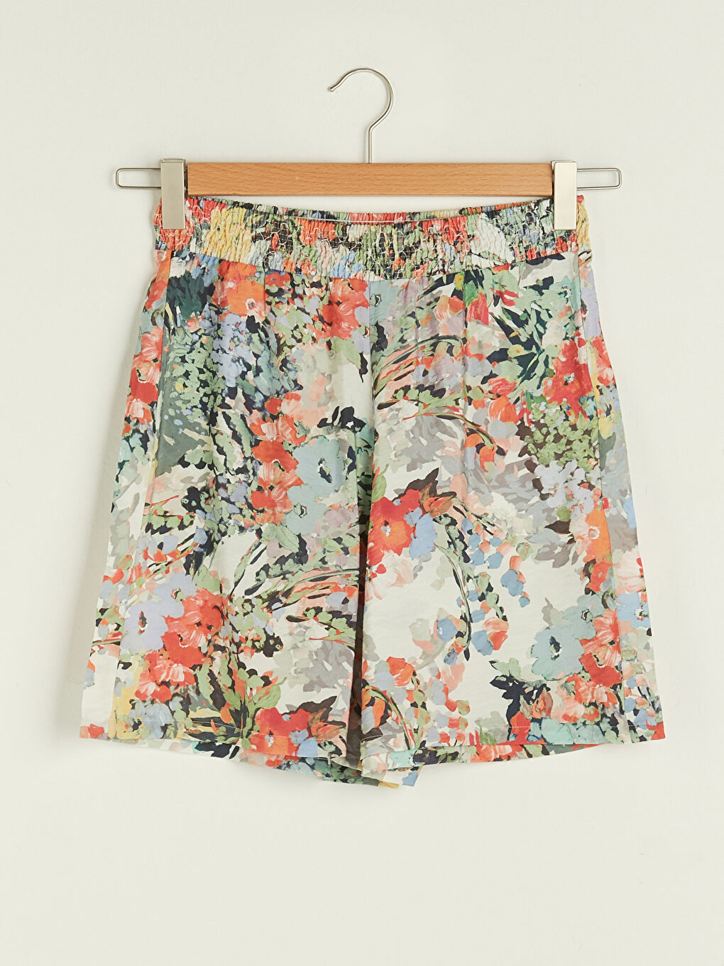 Karışık Beli Lastikli Desenli Viskon Kadın Şort-4