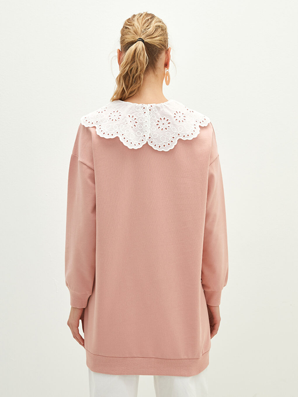 Свитшот-туника с большим воротником, вышитый, с длинным рукавом для женщин-5