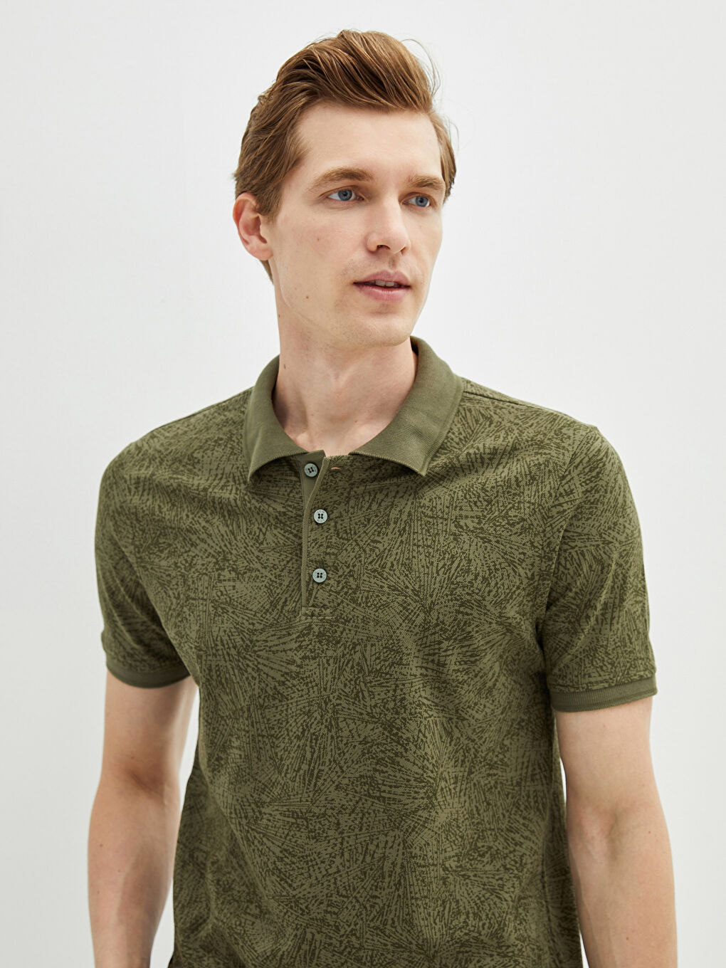 Haki Polo Yaka Kısa Kollu Desenli Erkek Tişört-2