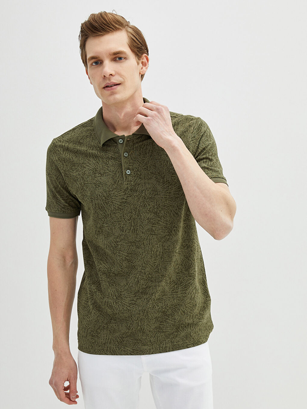 Haki Polo Yaka Kısa Kollu Desenli Erkek Tişört
