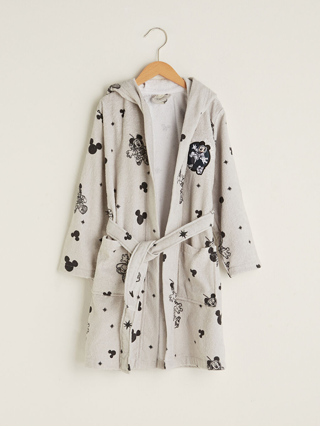 LCW ECO Mickey Mouse Printed Bathrobe for Boy -S1KC01Z4-LRW