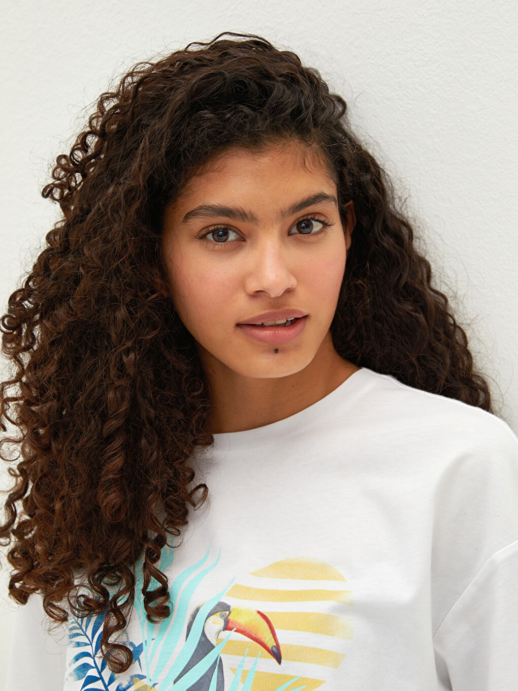 Beyaz Bisiklet Yaka Baskılı Kısa Kollu Kadın Tişört-8