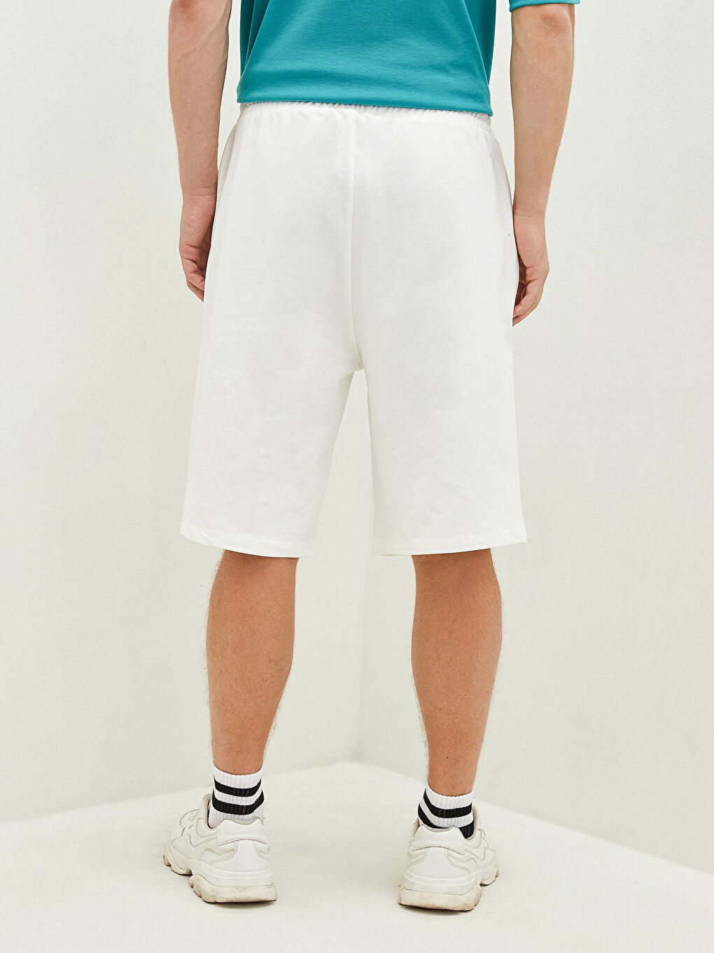 شورت رولر رجالي بقصة عادية-4