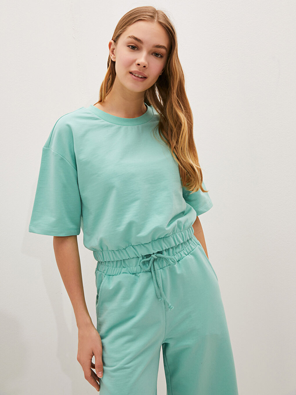 LCW Vision Crew Neck Plain Short Sleeve Women's T-Shirt -S1KC93Z8-TVC