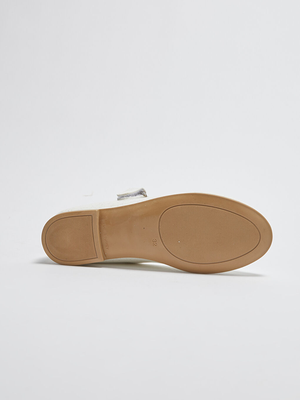 Beyaz Deri Görünümlü Cırt Cırtlı Kız Çocuk Babet-3