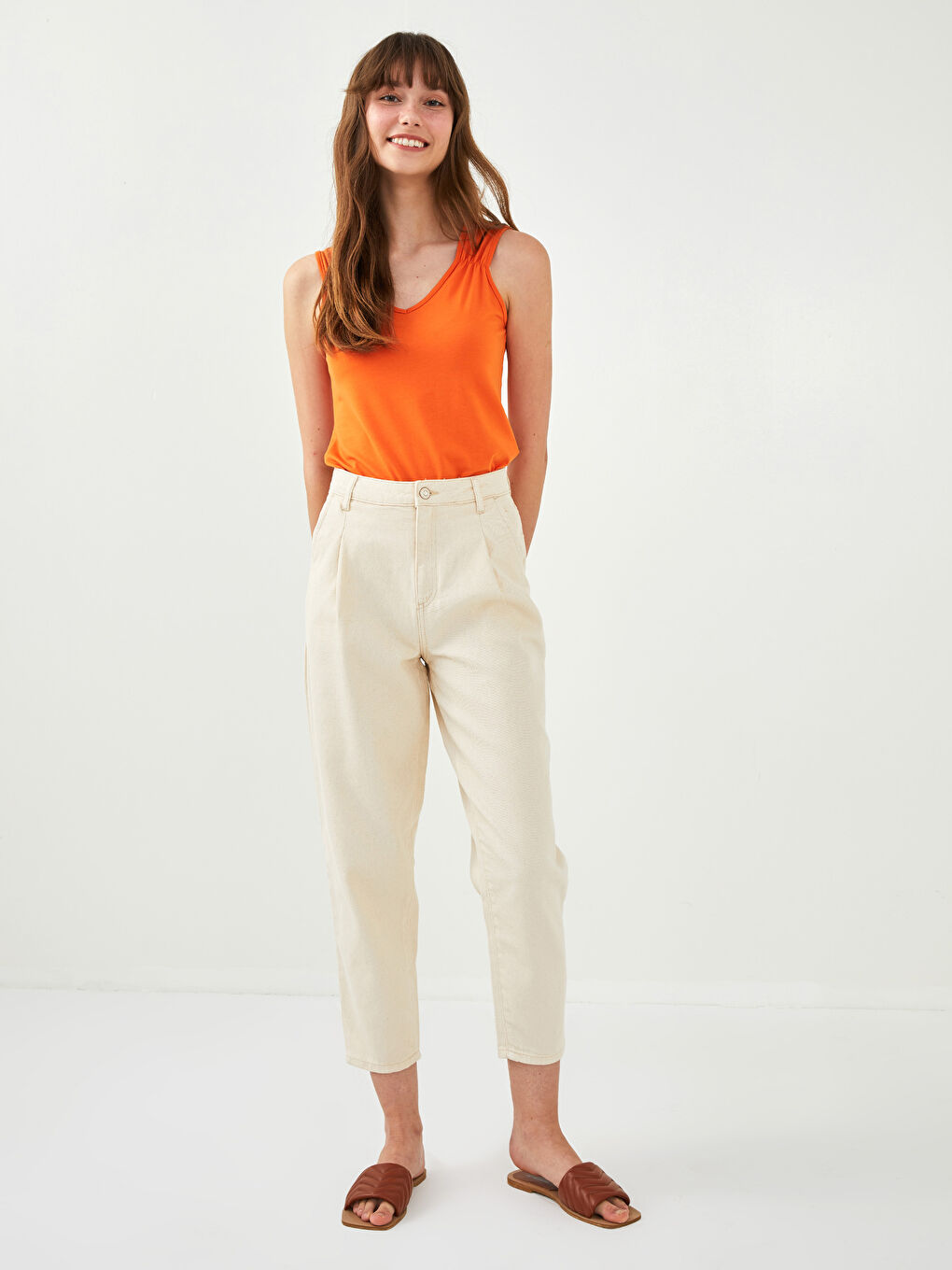 Ekru Yüksek Bel Bol Fit Cep Detaylı Gabardin Kadın Pantolon-2