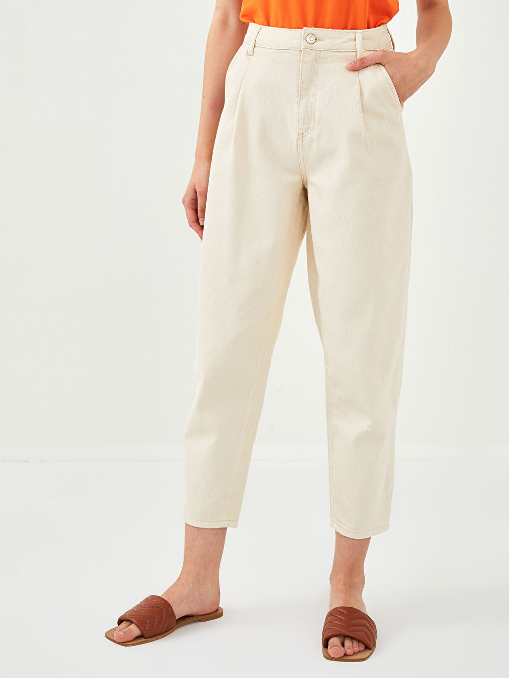 Ekru Yüksek Bel Bol Fit Cep Detaylı Gabardin Kadın Pantolon-3