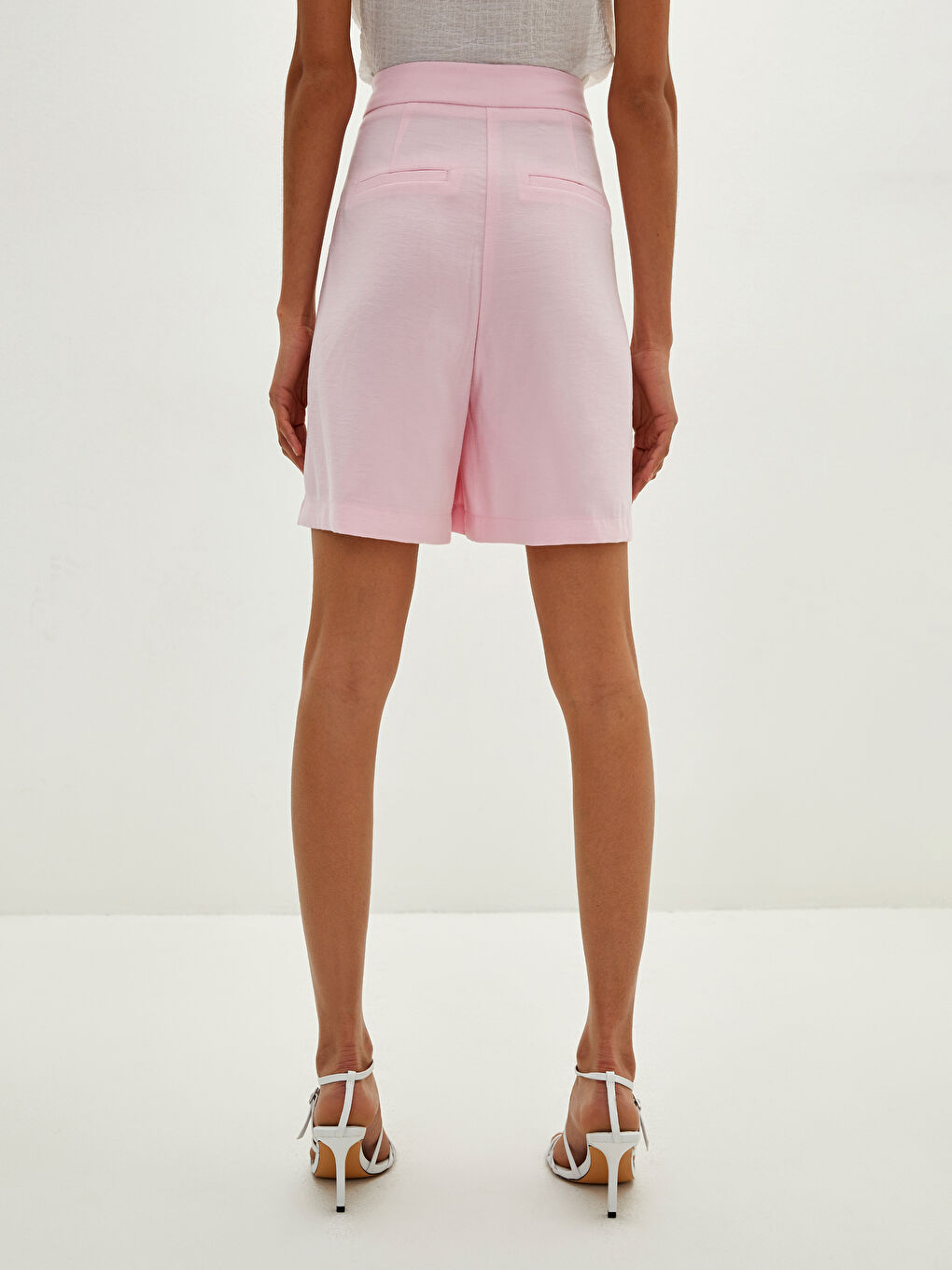 Pembe Yüksek Bel Rahat Kalıp Kadın Şort-4