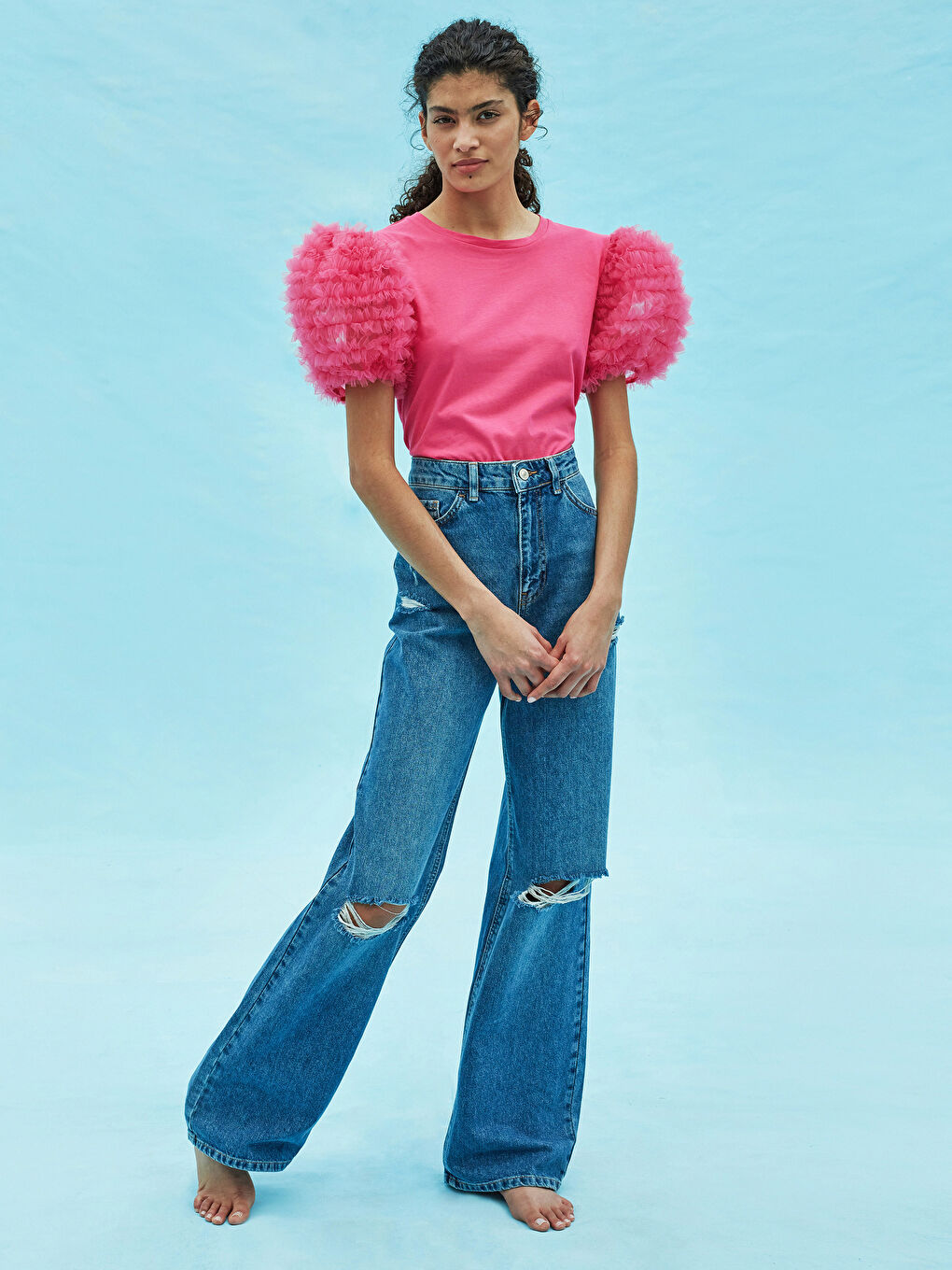 تيشيرت نسائي سادة بياقة دائرية بأكمام منفوشة وتفاصيل مكشكشة-3