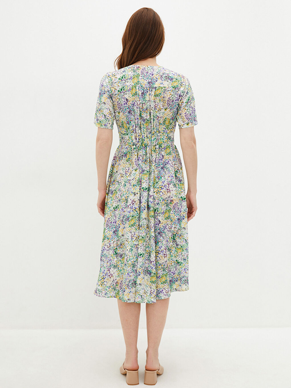 Sarı V Yaka Desenli Kısa Kollu Önden Düğmeli Viskon Kadın Elbise-4