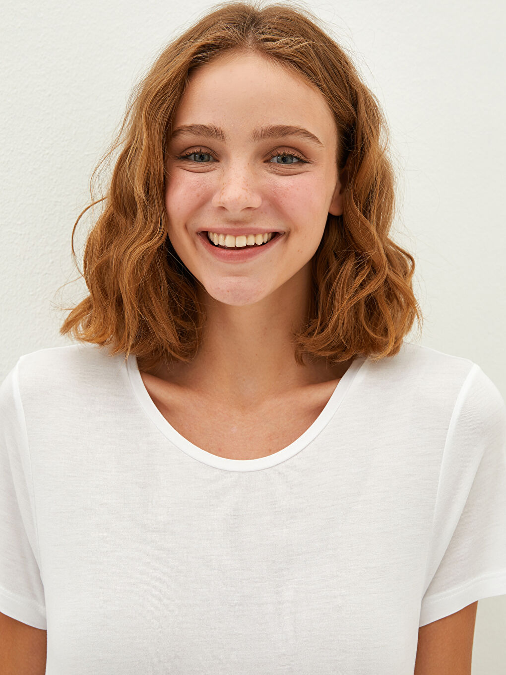 Pembe Bisiklet Yaka Düz Kısa Kollu Viskon Kadın Pijama Takımı-3