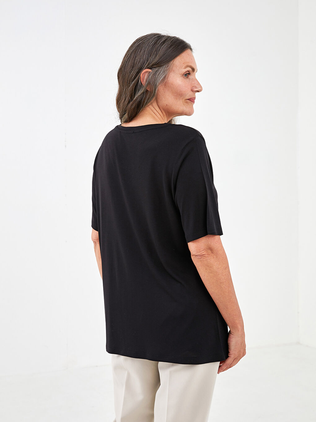 V-Neck Embroidered Short Sleeve Women's Blouse-4