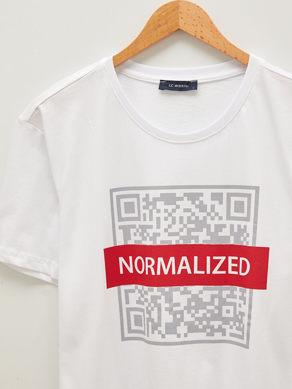 Beyaz Bisiklet Yaka Kısa Kollu Baskılı Penye Erkek Tişört-1