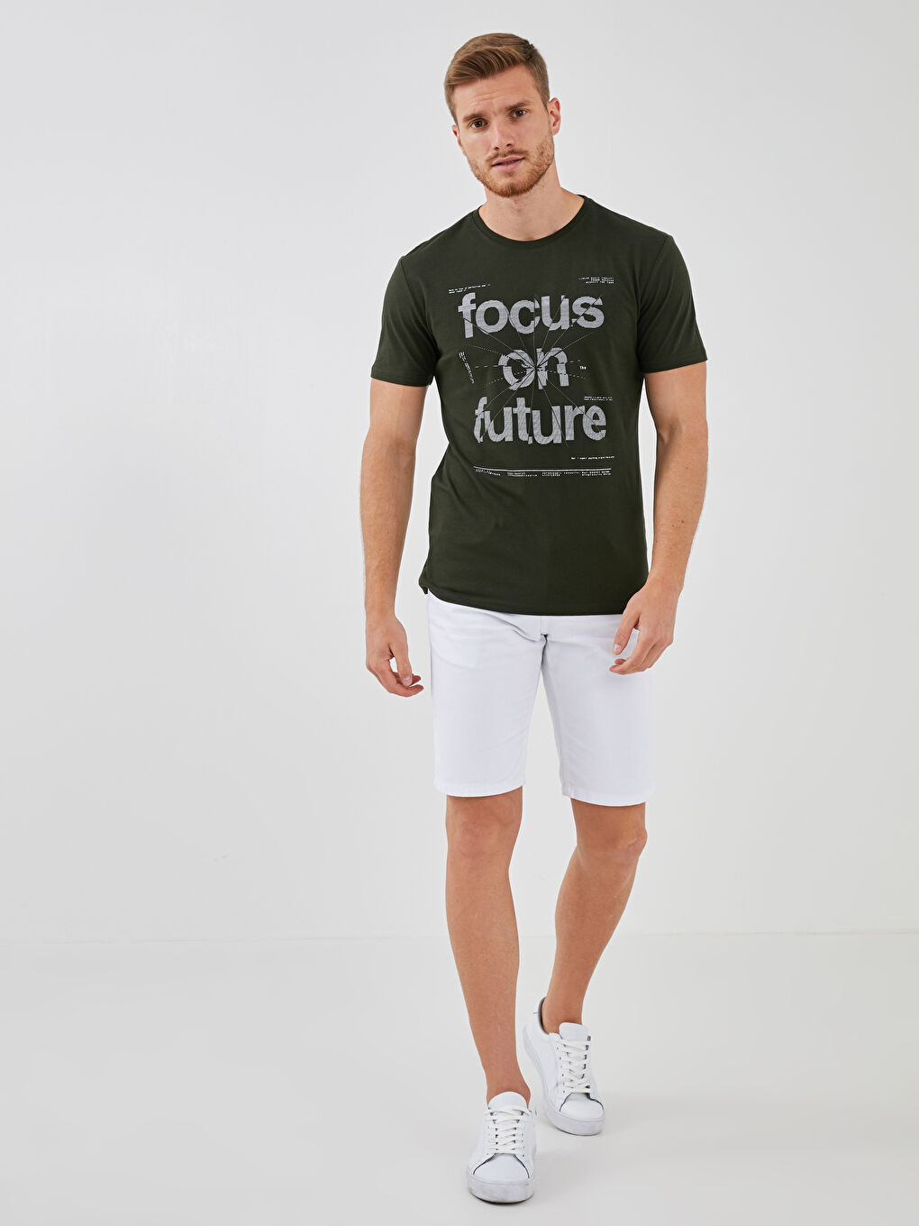 Haki Bisiklet Yaka Kısa Kollu Baskılı Penye Erkek Tişört-1