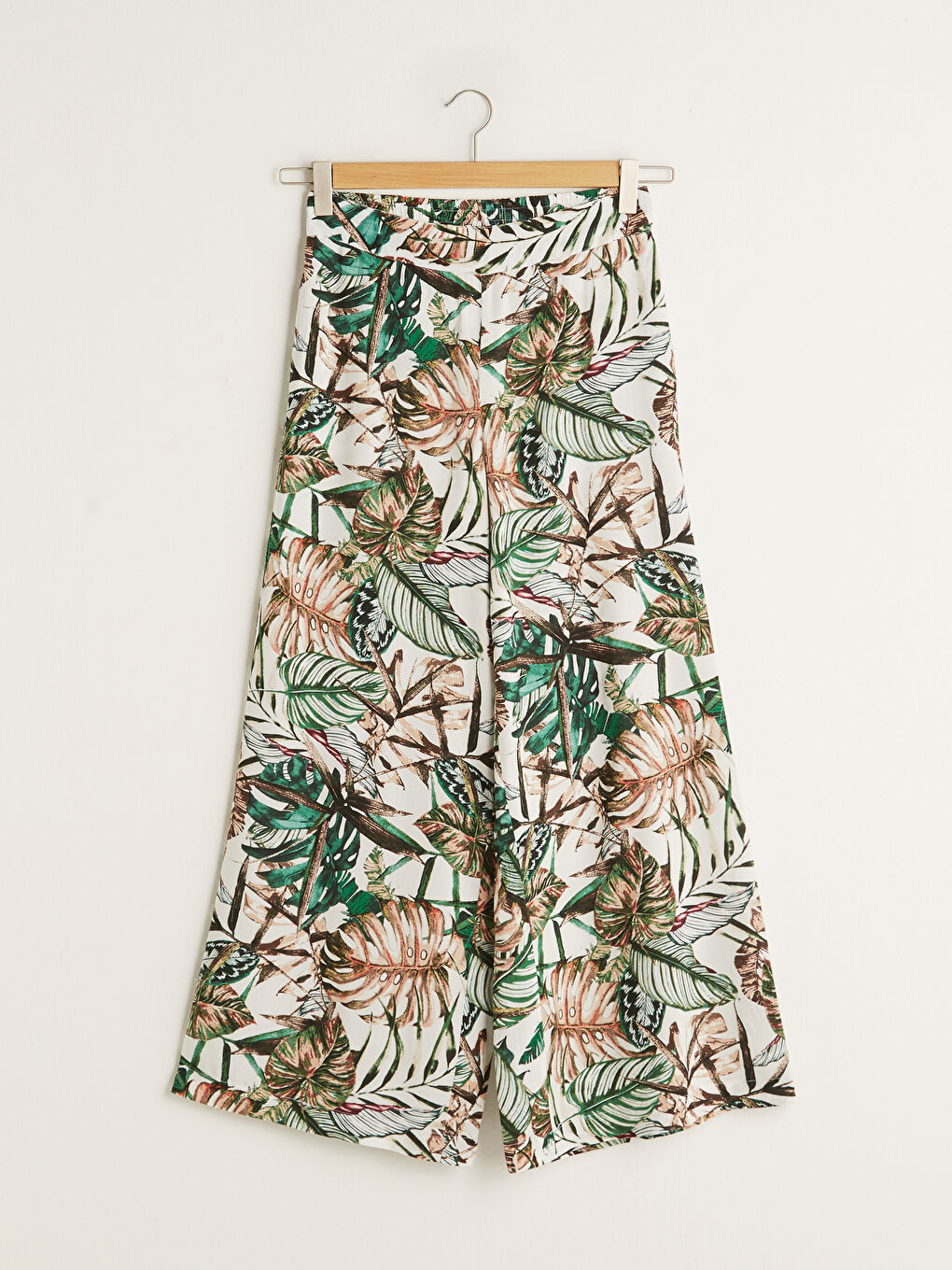 LCWAIKIKI Classic Pantalone širokih nogavica sa štampanim uzorkom i elastičnim strukom, viskoza, ženske -S1KG35Z8-LRR