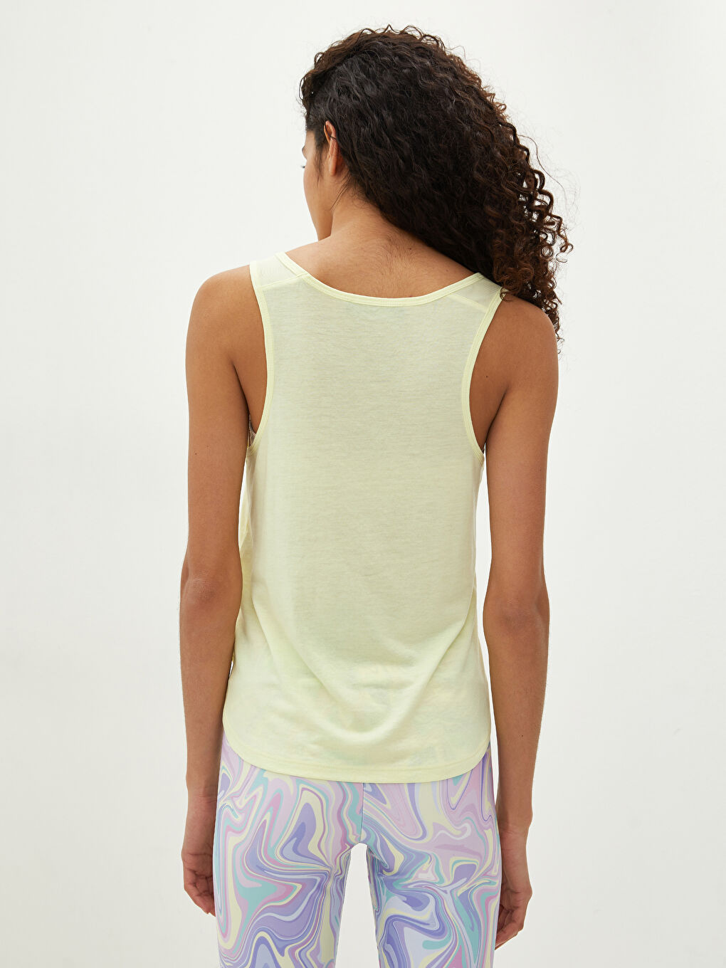 ياقة على شكل حرف U بِحَمّالات مستقيمة قميص رياضي للسيدات-7