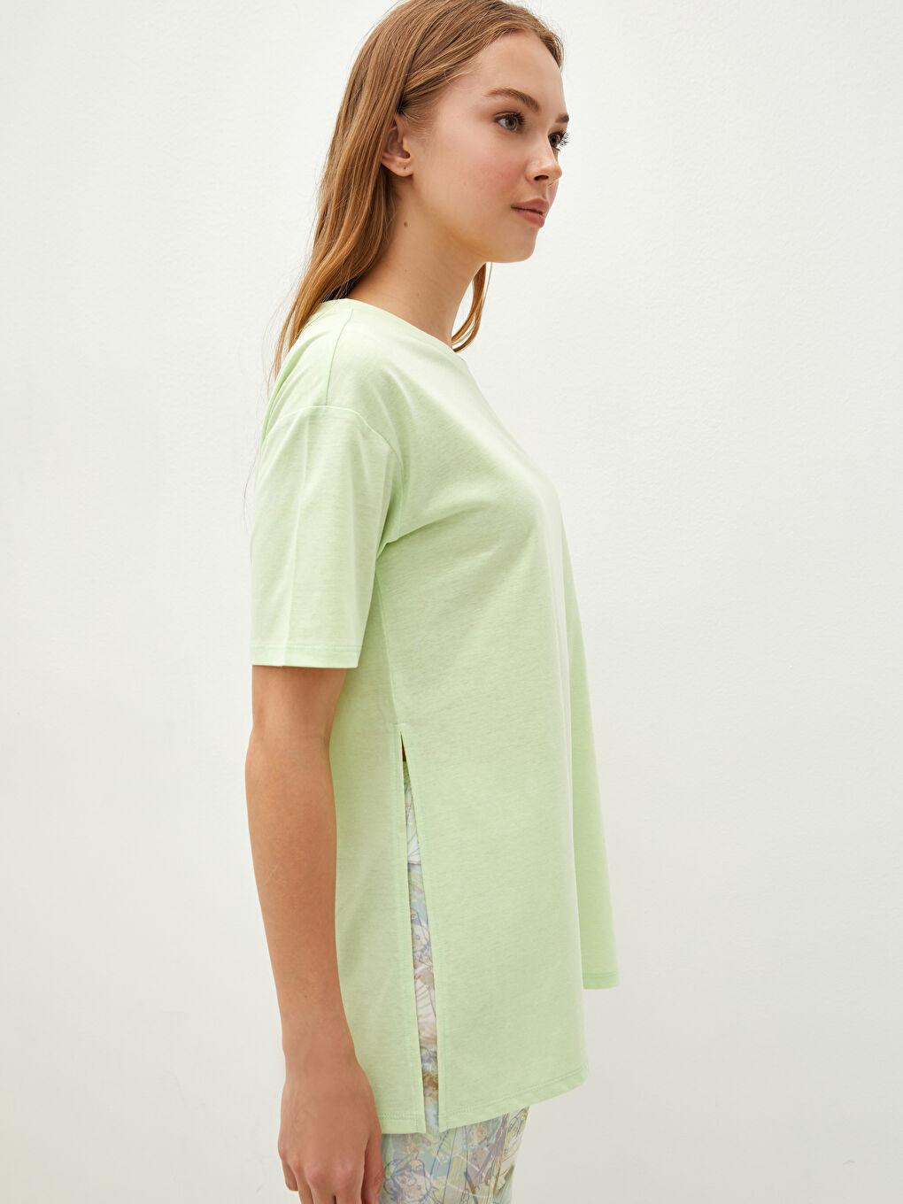 Tunique Sport pour Femmes à Col Rond Droite à Manches Courtes