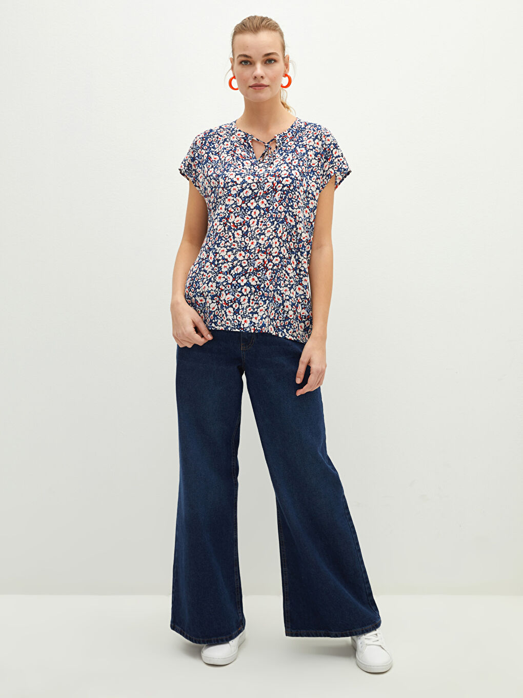 Tie Collar Printed Short Sleeve Viscose Women's Blouse-2