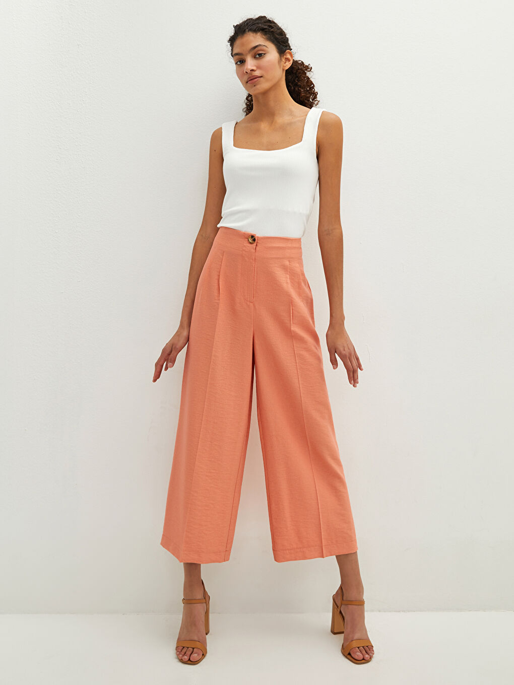 Pantalon Capri Femme Coupe Confort Taille Haute-1