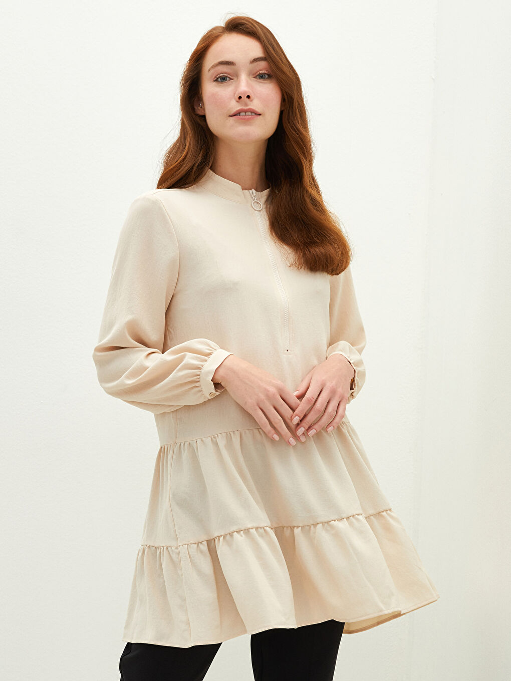 Bej Bisiklet Yaka Düz Uzun Kollu Medine İpeği Kumaş Kadın Tunik-1