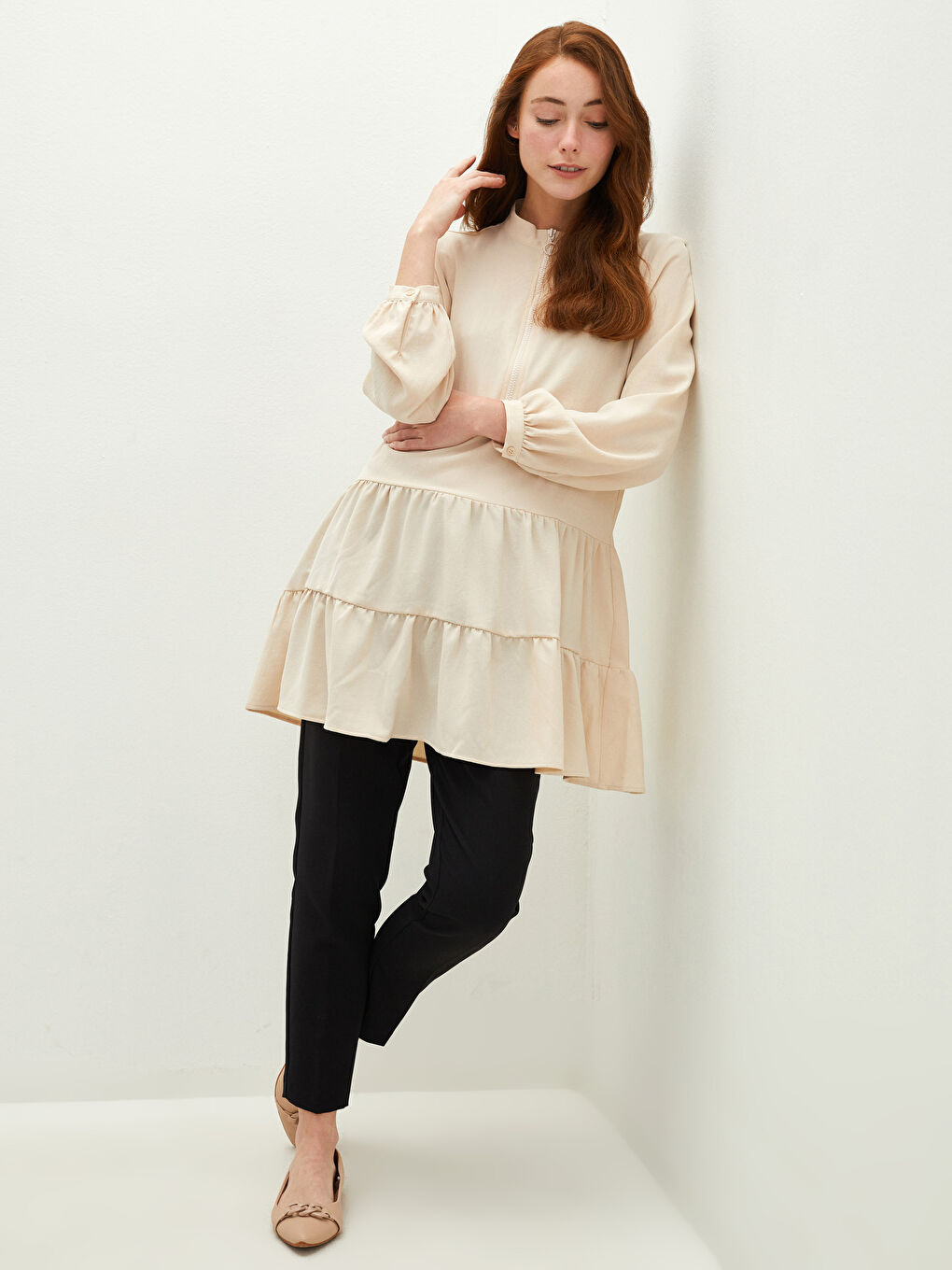 Bej Bisiklet Yaka Düz Uzun Kollu Medine İpeği Kumaş Kadın Tunik-2