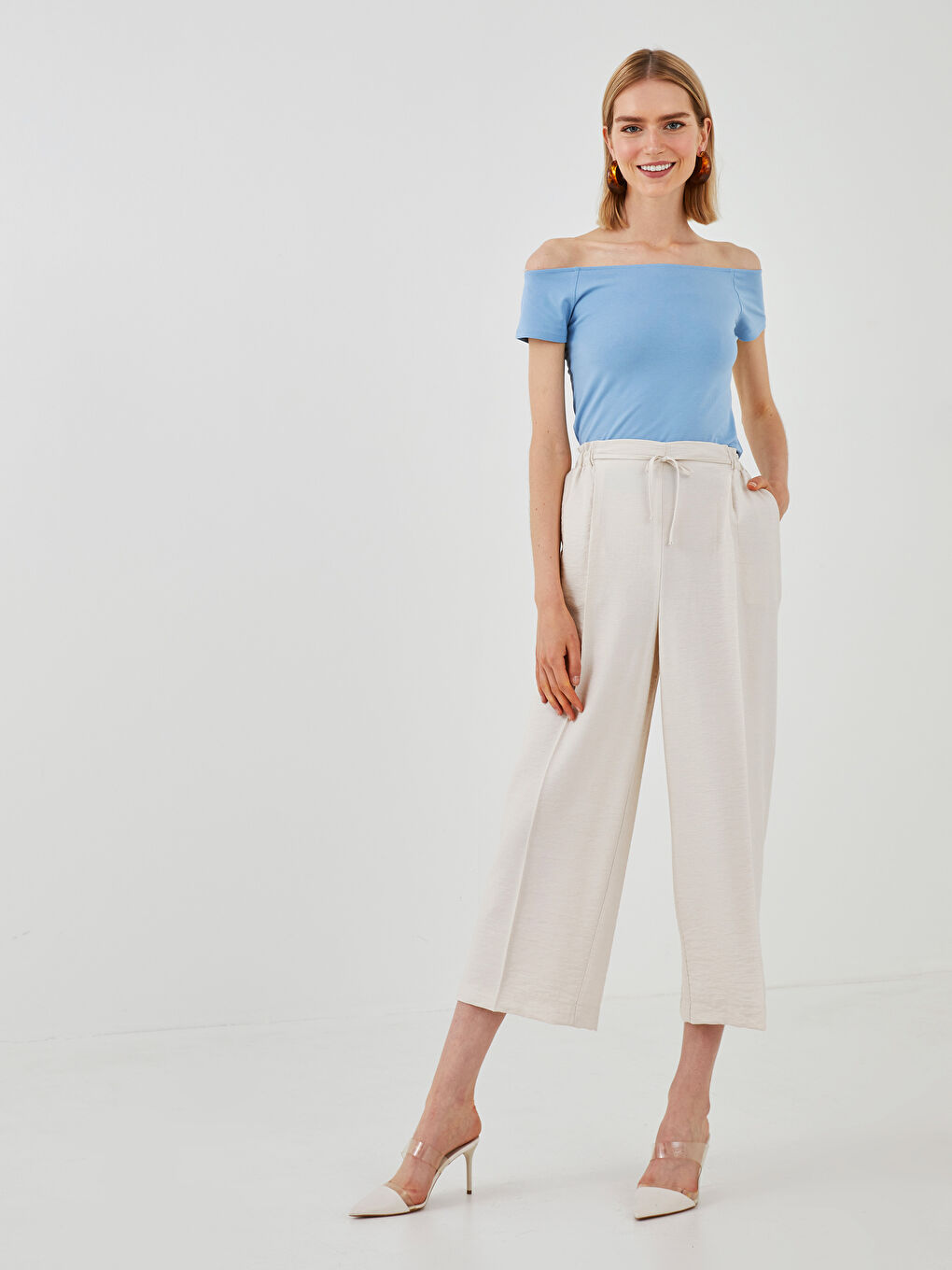 Mavi Kayık Yaka Düz Kısa Kollu Kadın Tişört-3