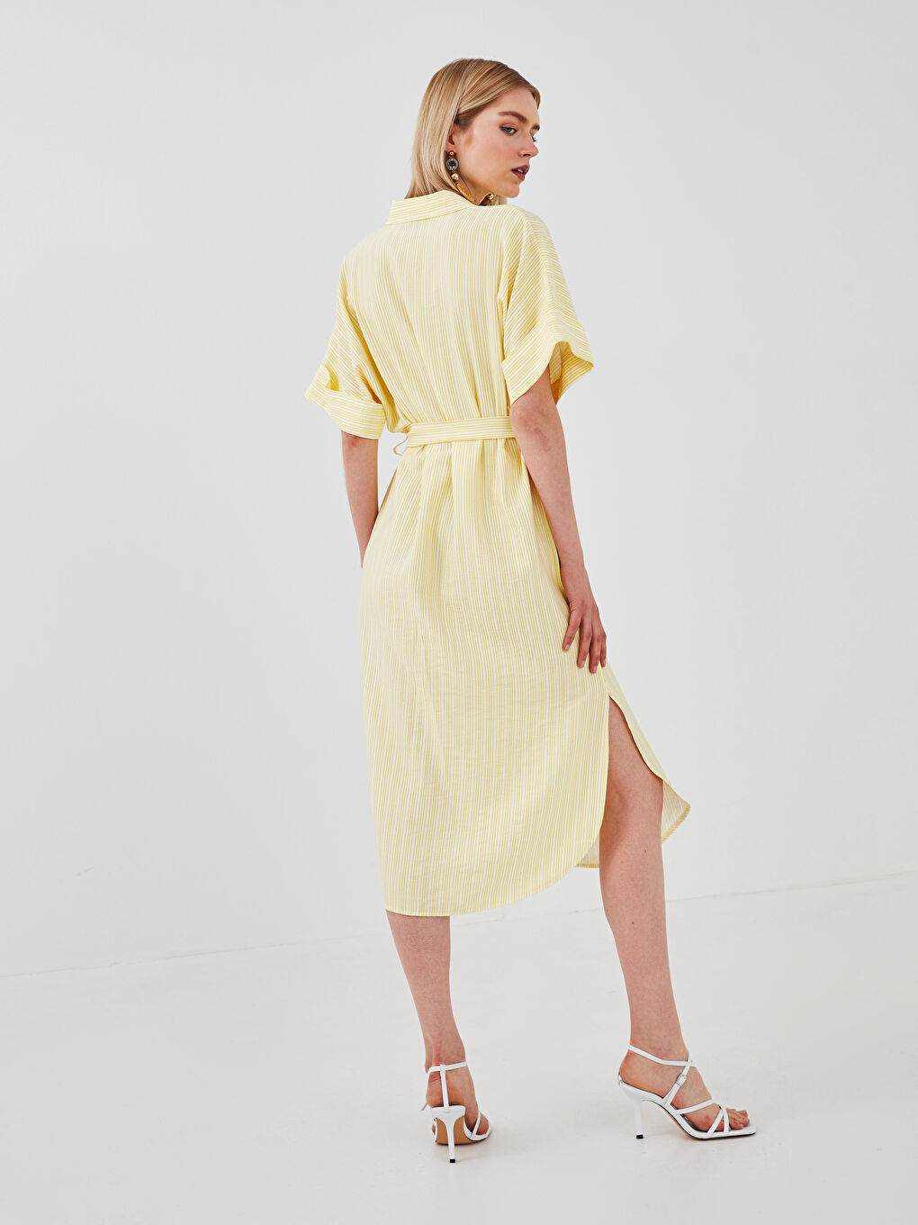 Sarı Düğmeli Gömlek Yaka Çizgili Kısa Kollu Cep Detaylı Beli Kuşaklı Kadın Elbise-6