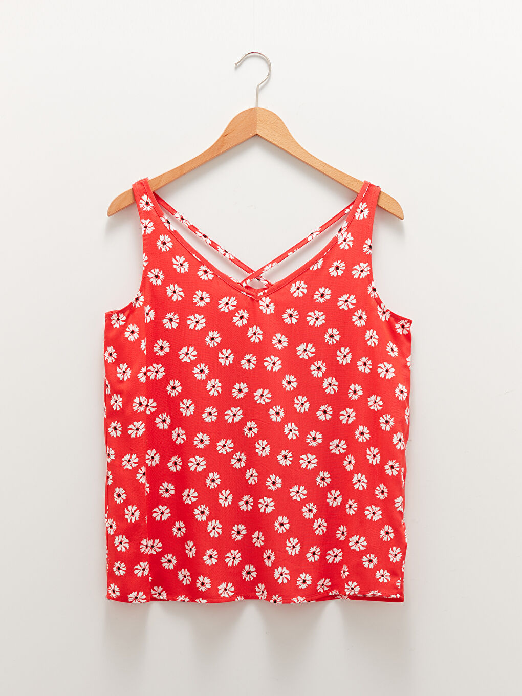 Mercan V Yaka Askılı Çiçekli Çapraz Biye Detaylı Viskon Kadın Bluz-8