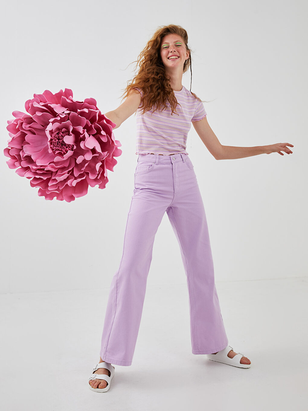 جينز واسع الساق بتفاصيل جيوب للسيدات-3