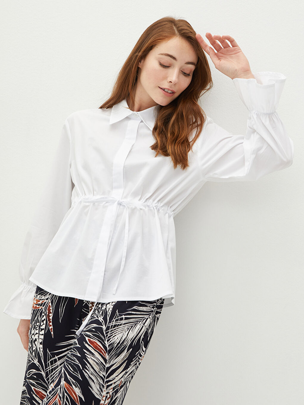 Beyaz Gömlek Yaka Beli Bağlama Detaylı Uzun Kollu Poplin Kadın Bluz-1