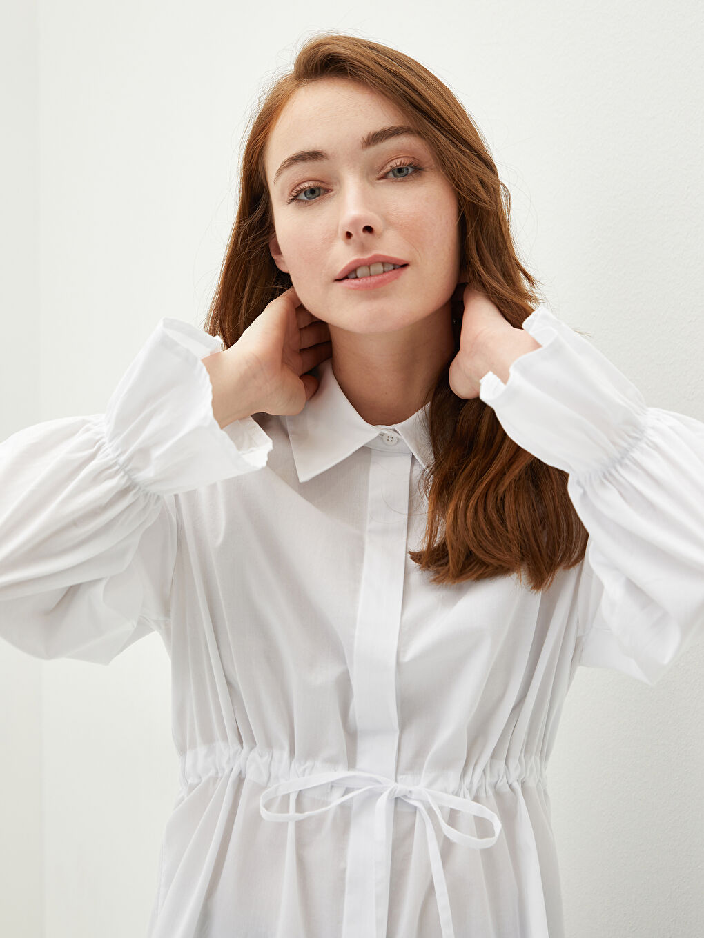 Beyaz Gömlek Yaka Beli Bağlama Detaylı Uzun Kollu Poplin Kadın Bluz-3