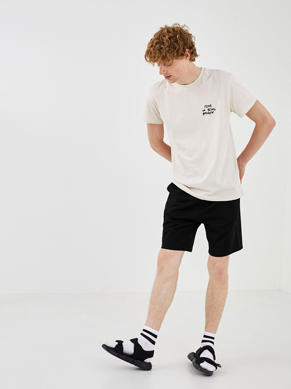 Bej Bisiklet Yaka Kısa Kollu Baskılı Penye Erkek Tişört-3