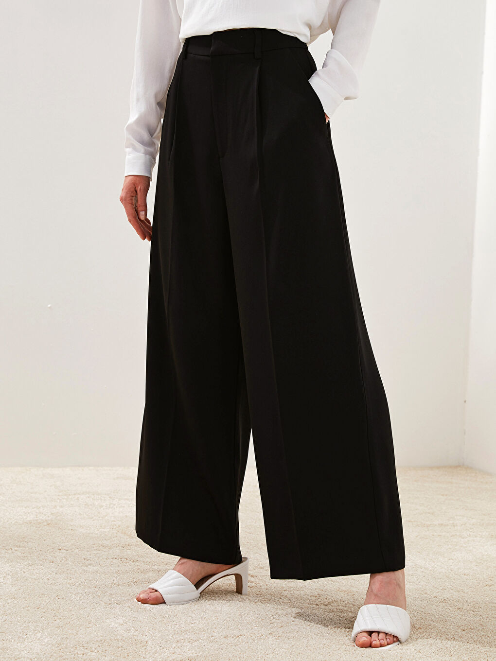 LCW Modest PREMIUM BagGy Fit Pocket Detail Crepe Fabric Women's Palazzo Pants -S1KL75Z8-CVL
