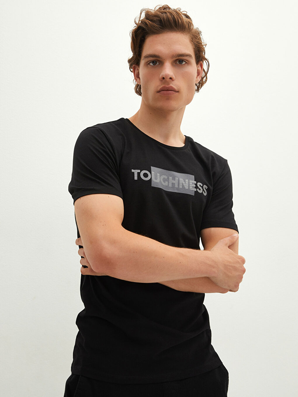 Siyah Bisiklet Yaka Kısa Kollu Baskılı Penye Erkek Tişört-1