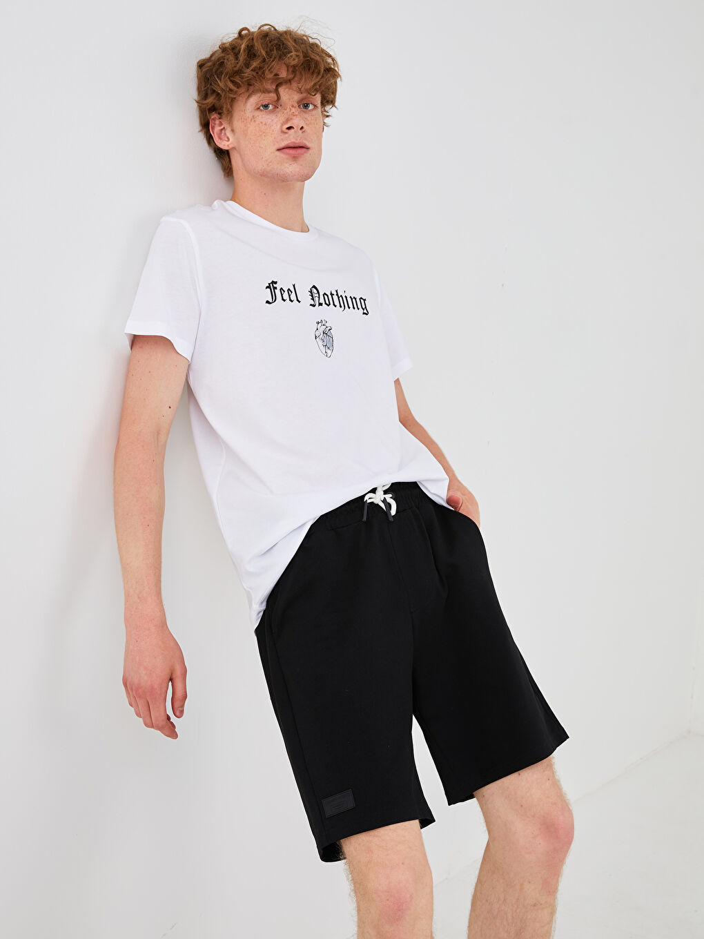 Beyaz Bisiklet Yaka Kısa Kollu Baskılı Penye Erkek Tişört-1