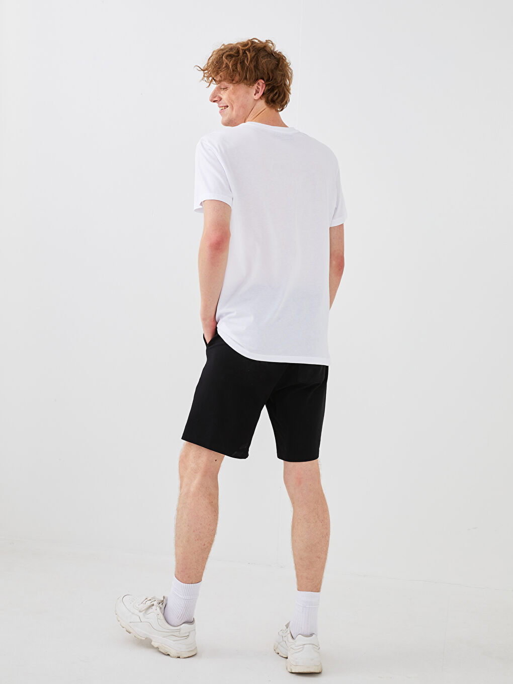 Beyaz Bisiklet Yaka Kısa Kollu Baskılı Penye Erkek Tişört-3