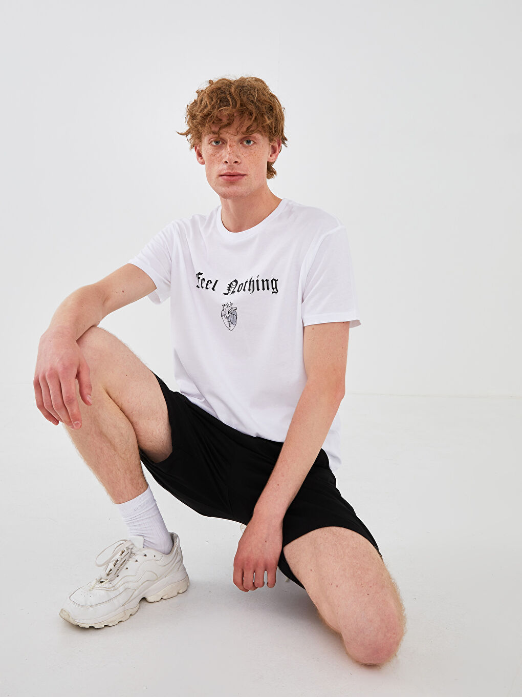 Beyaz Bisiklet Yaka Kısa Kollu Baskılı Penye Erkek Tişört-4