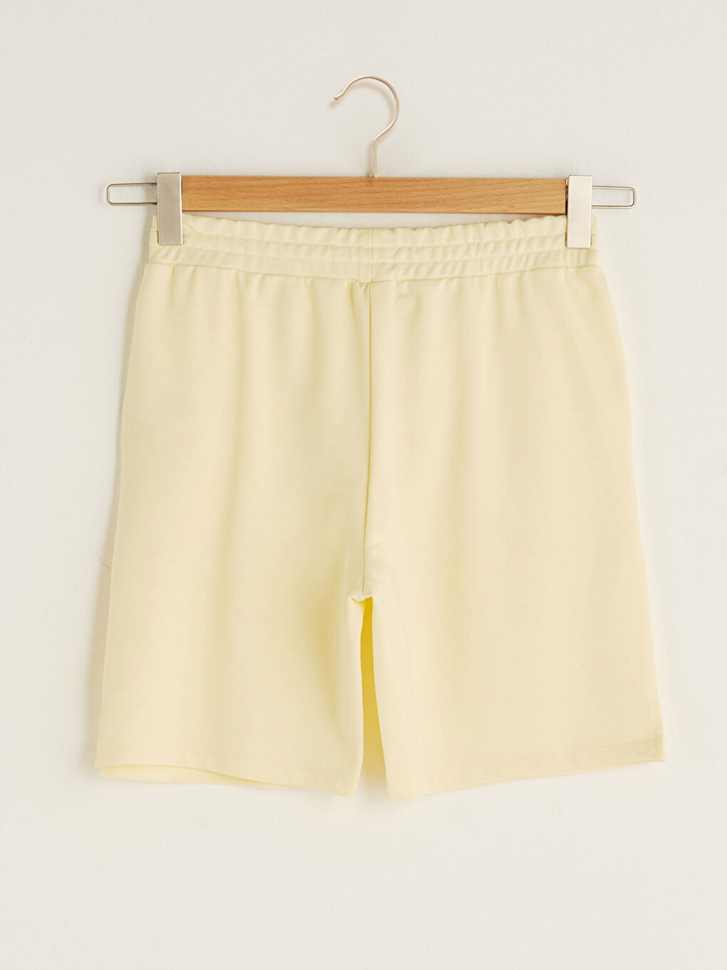 LCWAIKIKI Maternity Elastic Waist Straight Pocket Detailed Maternity Shorts -S1KN50Z8-FDS