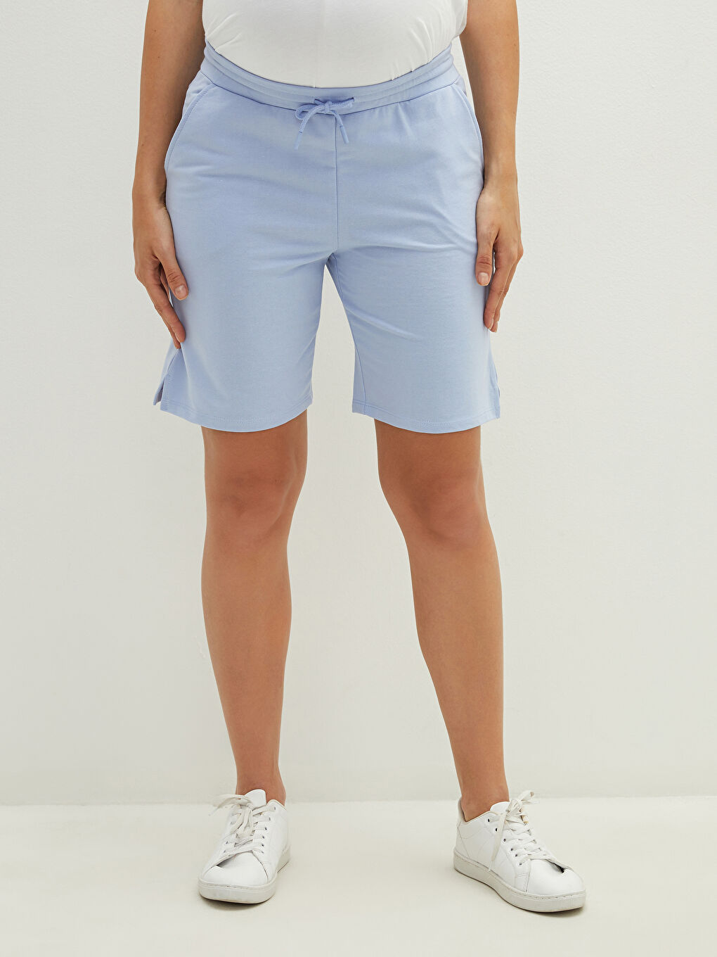 Pantaloni Scurți de Maternitate cu Talie Elastică, Drepti și cu Buzunare-10