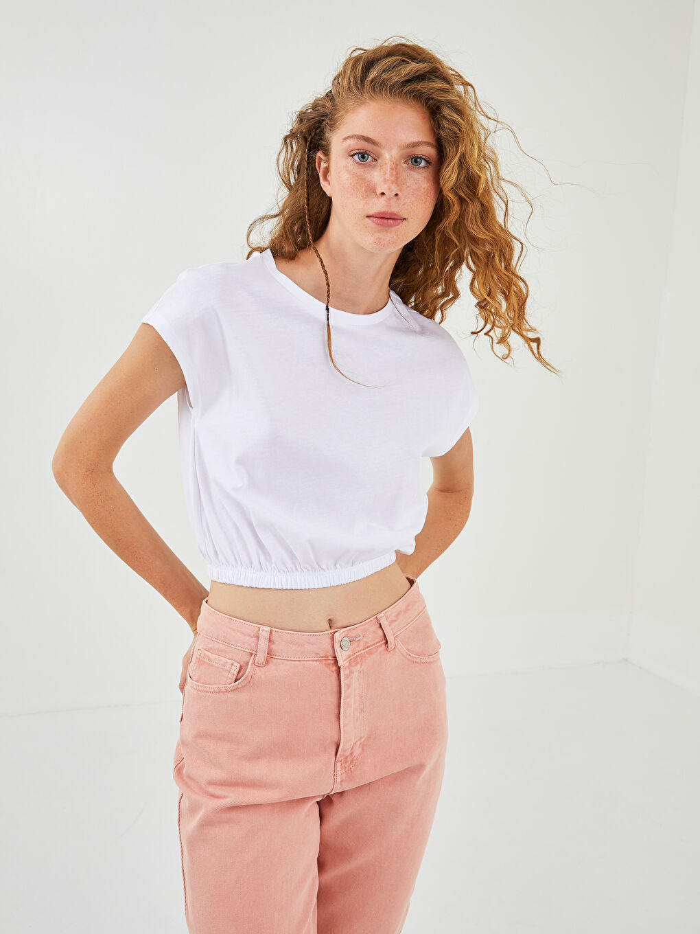 Blouse Crop Basique Sans Manches pour Femmes à Col Rond-2
