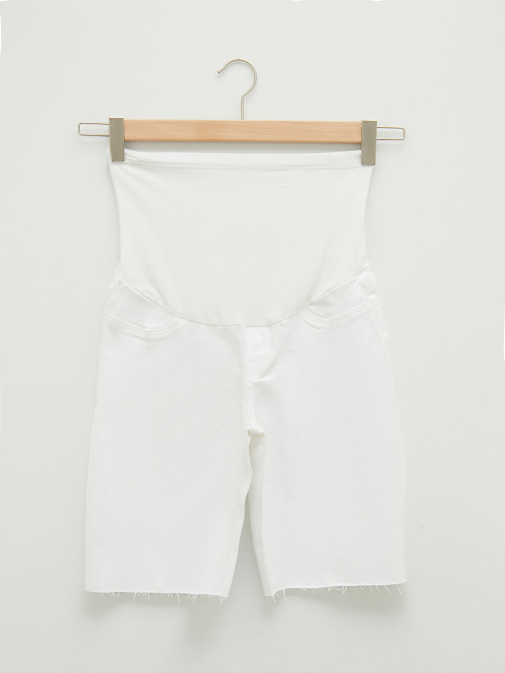 LCWAIKIKI Maternity Belly Paneled Pocket Detailed Maternity Jean Shorts -S1KO42Z8-844