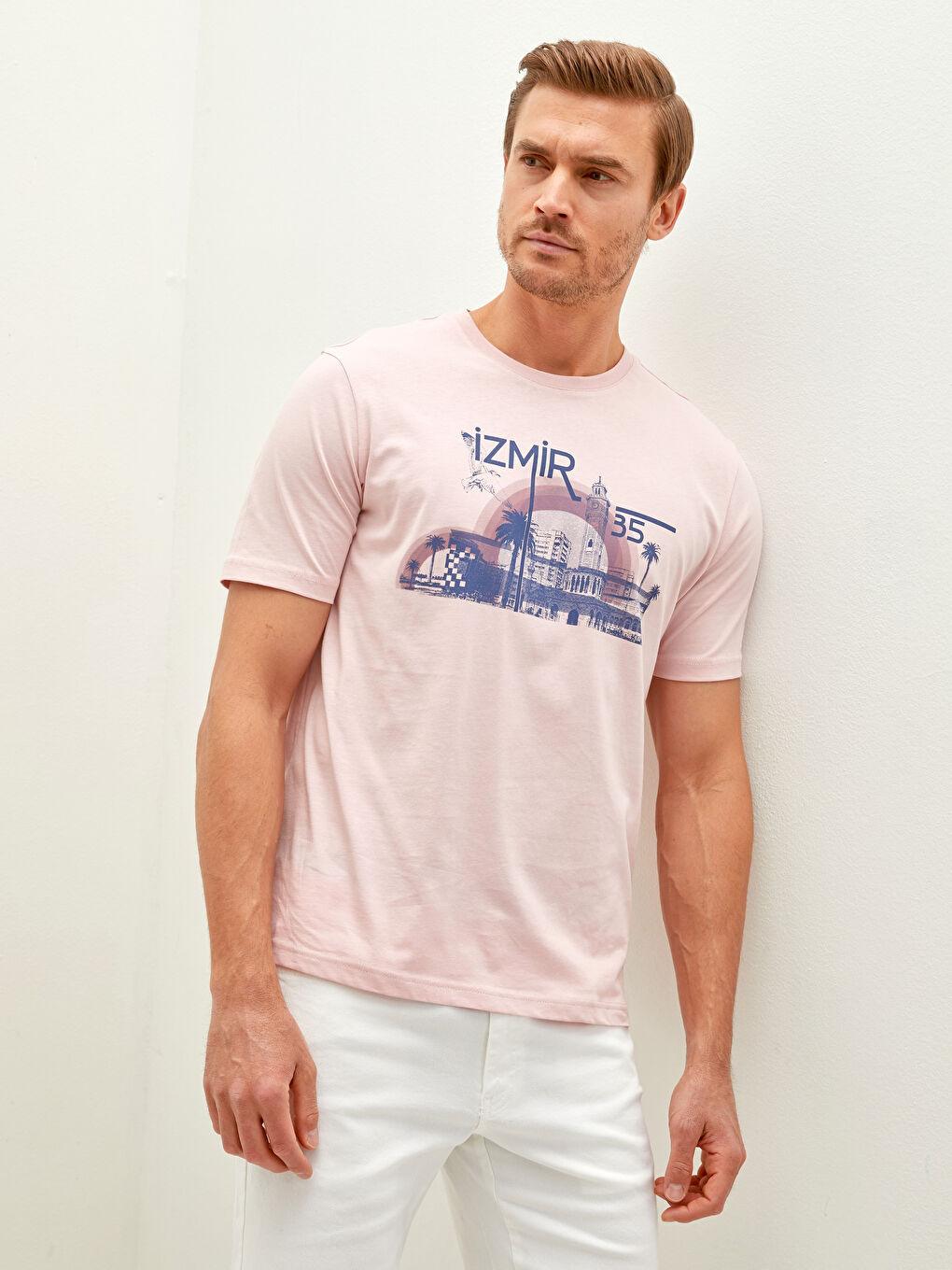 Pembe Bisiklet Yaka Kısa Kollu İzmir Baskılı Penye Erkek Tişört