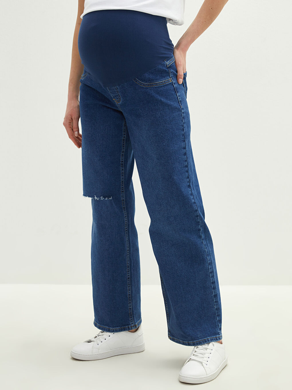 LCWAIKIKI Maternity Jeanshose Für Schwangere Mit Baucheinsatz, Taschen Und Rodeo-Details -S1KR31Z8-507