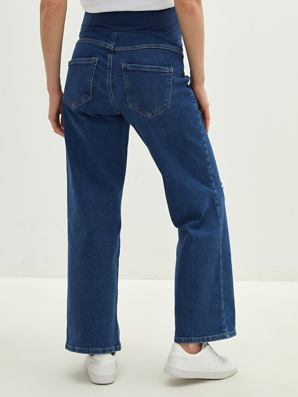 LCWAIKIKI Maternity Jeanshose Für Schwangere Mit Baucheinsatz, Taschen Und Rodeo-Details -S1KR31Z8-507
