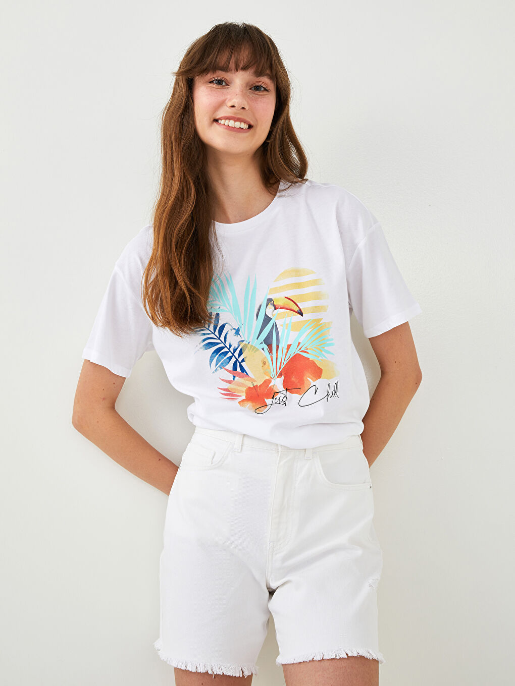 Beyaz Cepli Yırtık Detaylı Kadın Rodeo Jean Şort-3