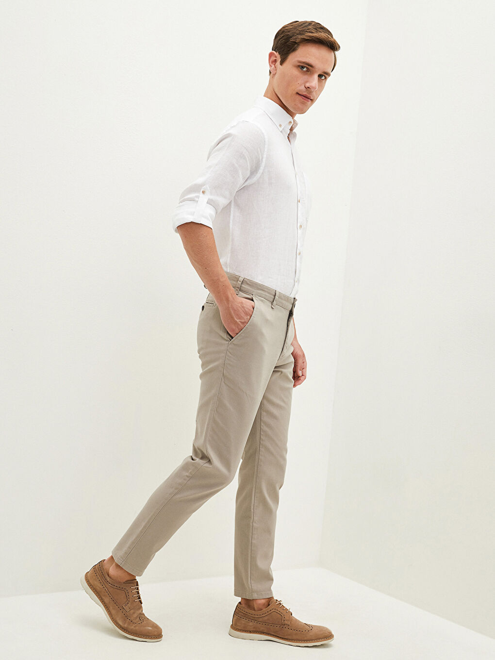 LCWAIKIKI Classic Tapered Fit Gabardine Men's Chino Pants -S1KS08Z8-PWN