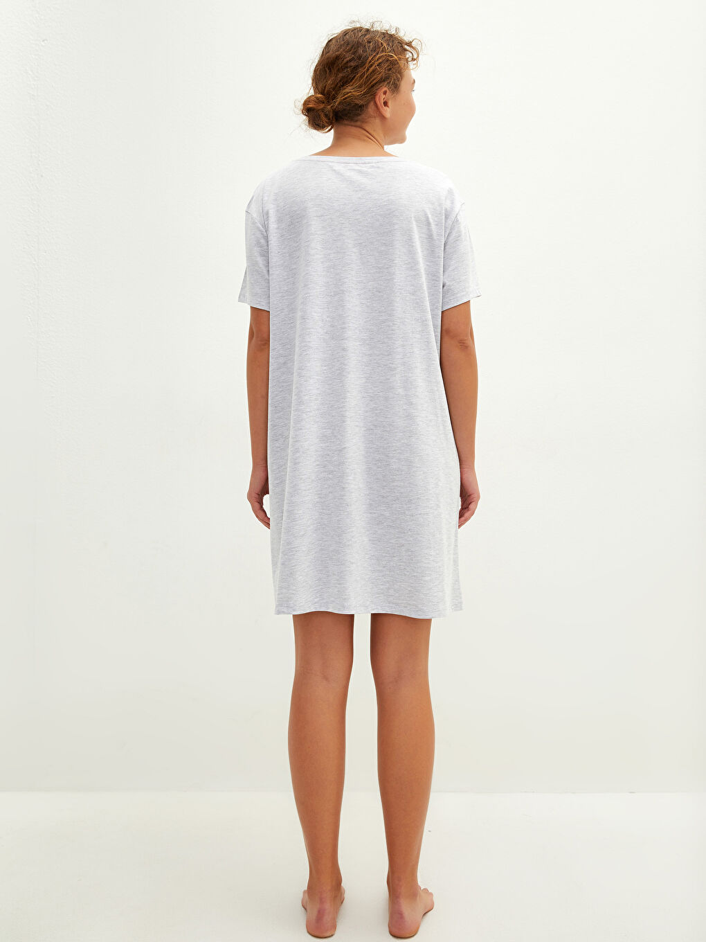 Gri Bisiklet Yaka Baskılı Kısa Kollu Kadın Gecelik-9