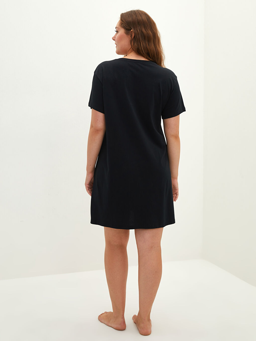 Siyah Bisiklet Yaka Baskılı Kısa Kollu Pamuklu Kadın Gecelik-8