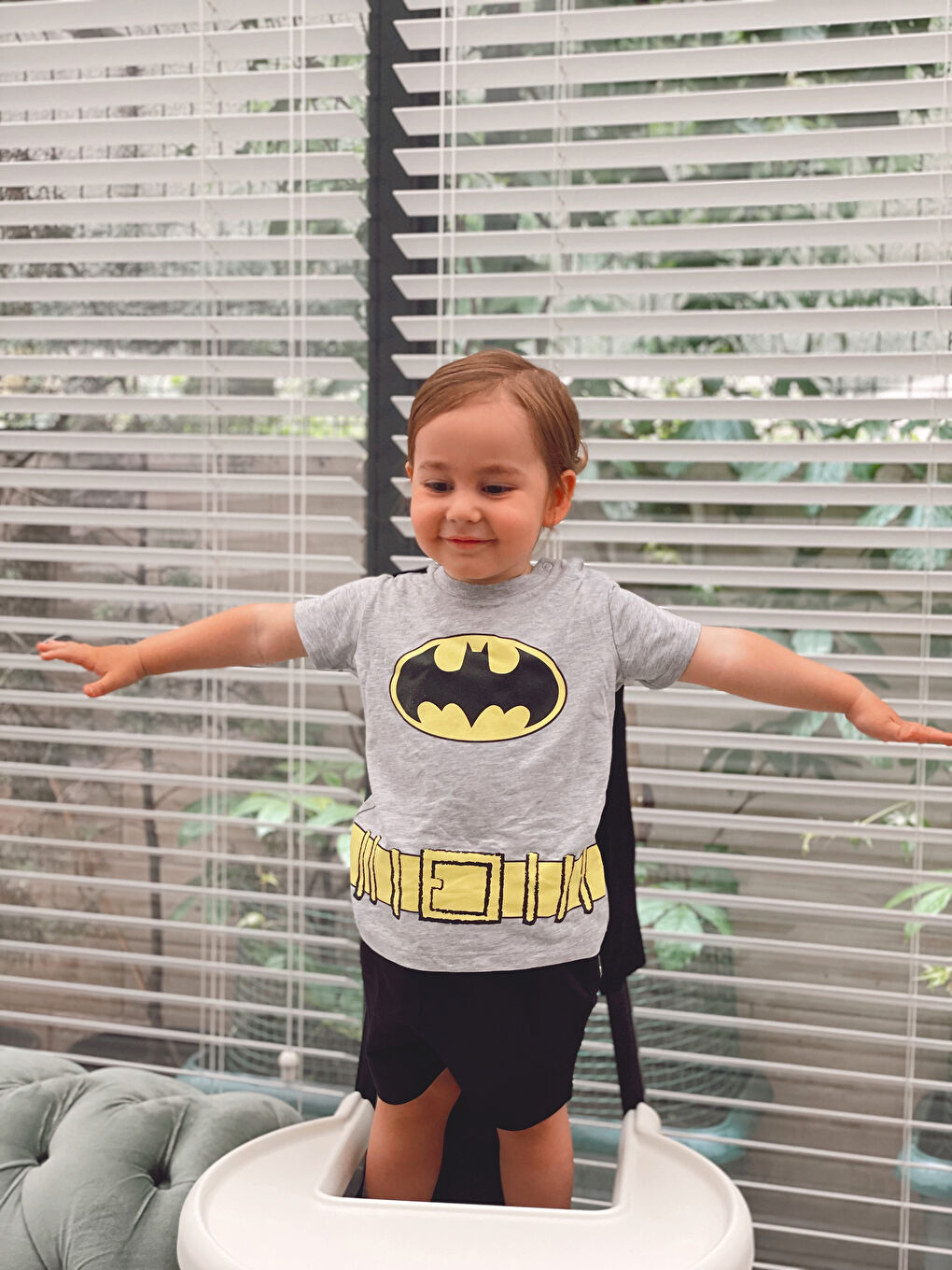 Gri Bisiklet Yaka Kısa Kollu Batman Baskılı Erkek Bebek Kostüm-1