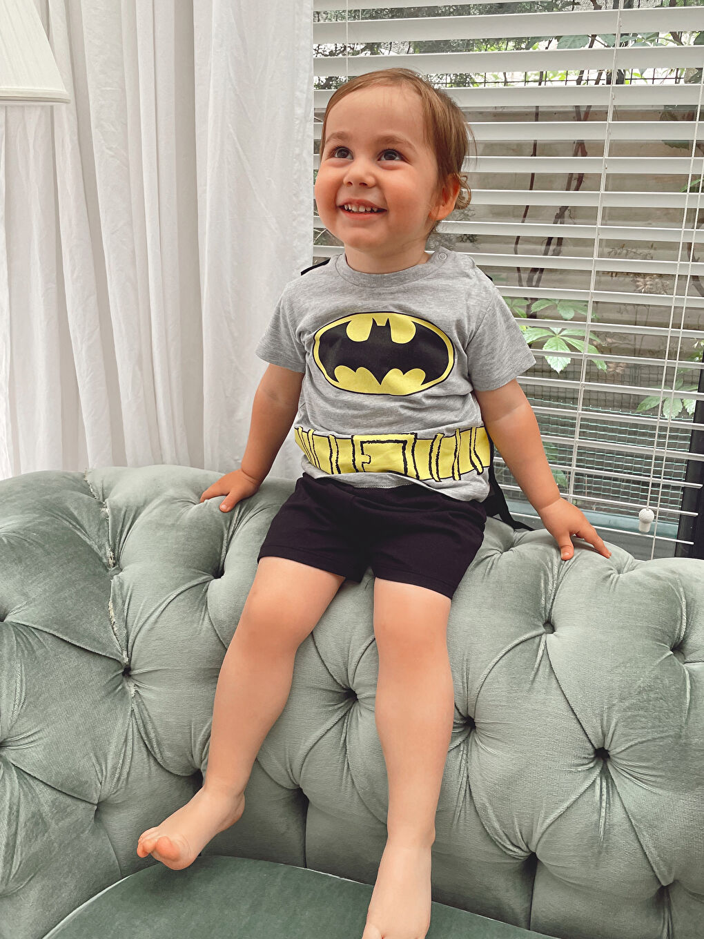 Gri Bisiklet Yaka Kısa Kollu Batman Baskılı Erkek Bebek Kostüm